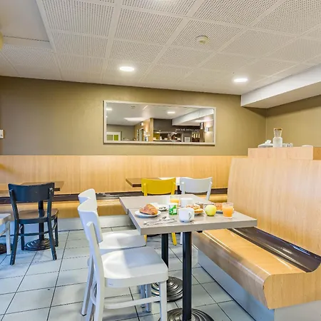 Nord 1 Val De Loire Hotel